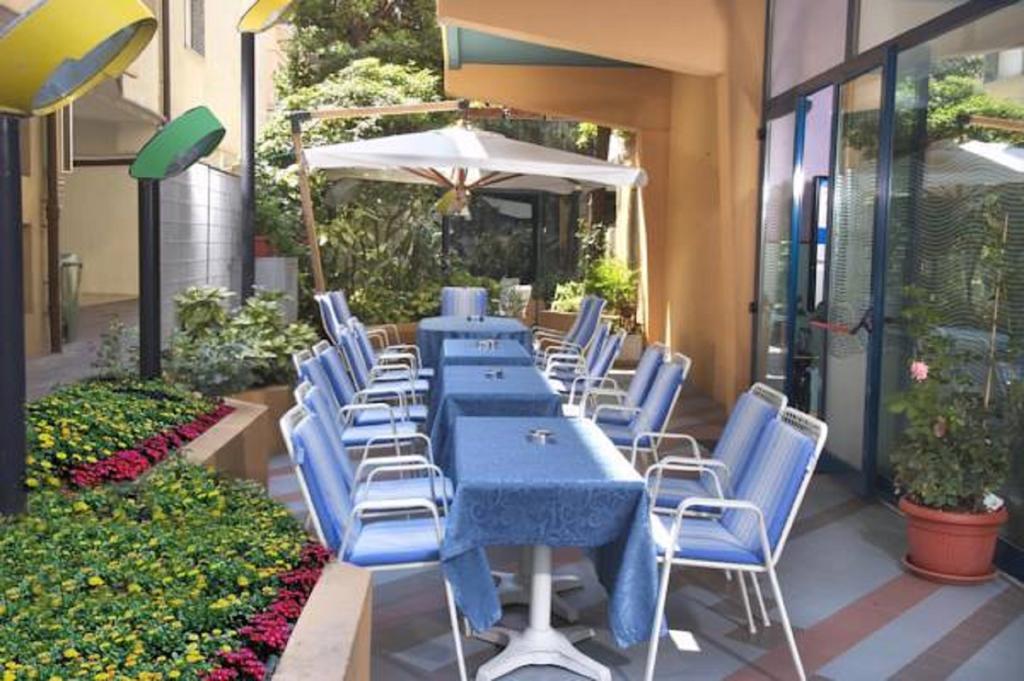 Hotel Diana Bellaria-Igea Marina Bagian luar foto