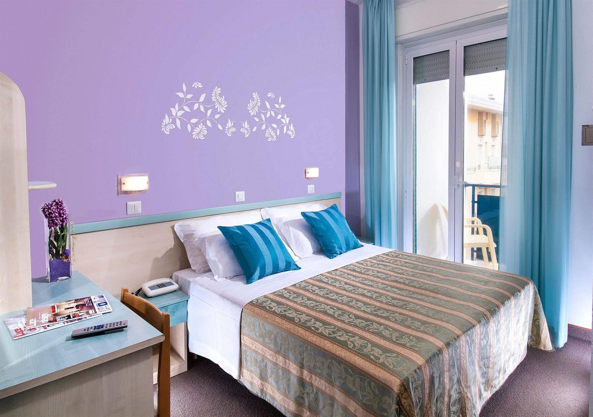 Hotel Diana Bellaria-Igea Marina Bagian luar foto